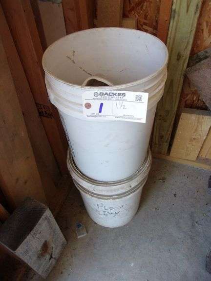 Bucket of Floor Dry