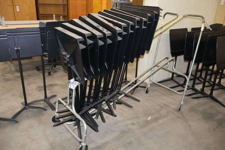 Times 12 - Wenger metal framed poly music stands with cart