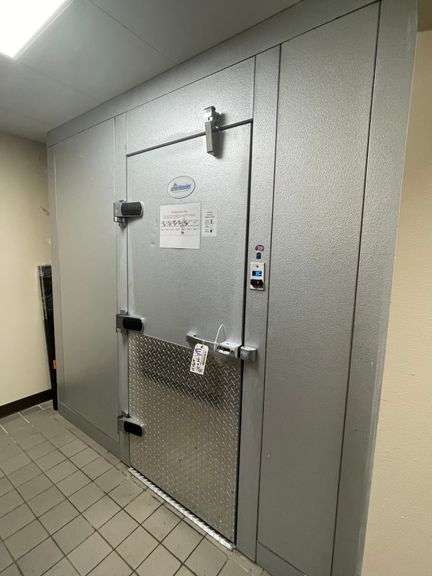 2023 Amerikooler 94" x 10' x 91" tall aluminum and foam walk in cooler with diamond plate floor and Bohn 2 fan evap nice - 3 phase compressor