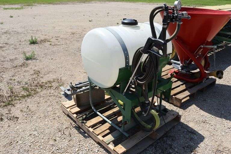 Sprayers Specialties 10' sprayer w/ 55-gallon poly tank, hand wand, 3 pt.