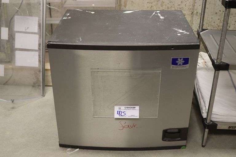 Manitowoc IY0906W-291 water cooled 900# ice cuber head - mfg date of 1801