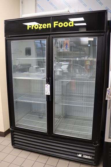 True GDM-49F glass 2 door freezer - nice
