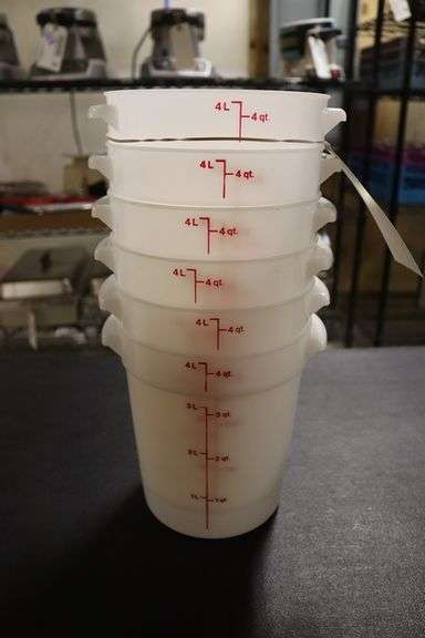 Times 6 - 4 qt food storage containers - no lids