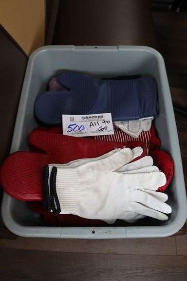 All to go - ovens mits, holders and more