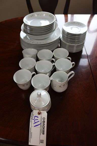 All to go - assorted fine China