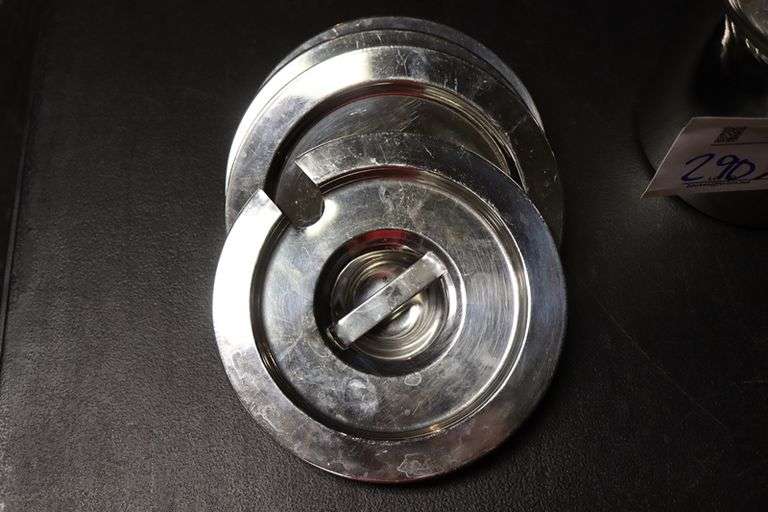 Times 4 - 7" stainless round insets with lids