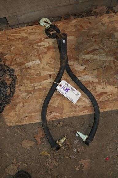 Log tongs or skid tongs