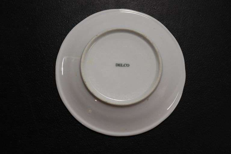 Times 48 - sets with 3 plates per set of Delco ornate catering/wedding - 9 1/2 plate - 7 1/2" plate - 6 3/4" plate - matching (144 total plates in 3 sizes)