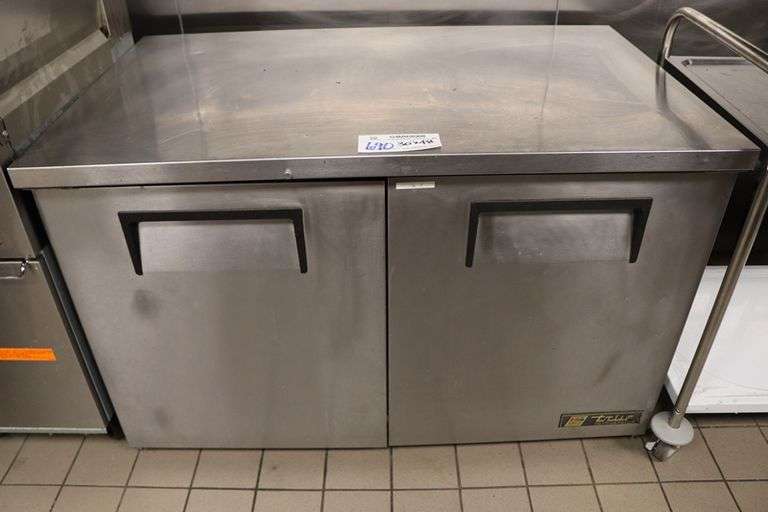 True TUC-48-LP portable 2 door under counter cooler with stainless work top
