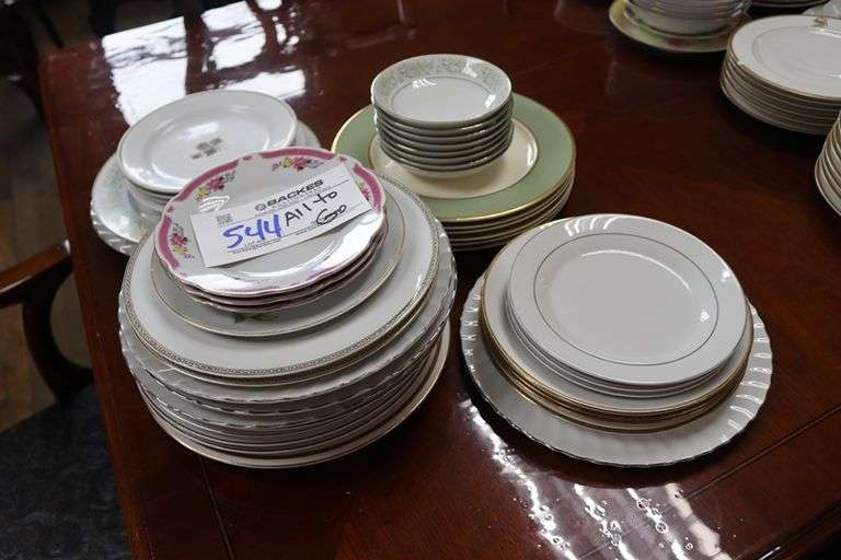 All to go - assorted fine China