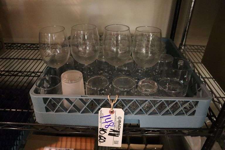Flat of assorted glassware