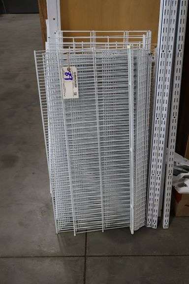 All to go - White wire wall shelves with brackets
