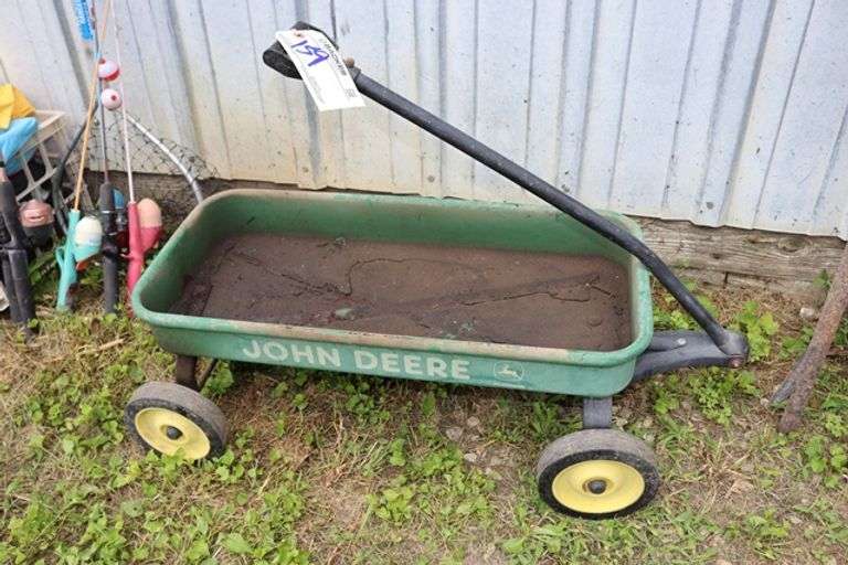John Deere pull behind metal wagon