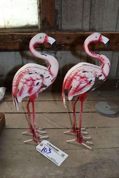 Pair to go - 18" tall metal flamingos