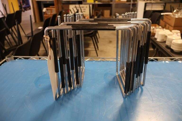 Times 8 - 7" Tall pizza pan table risers