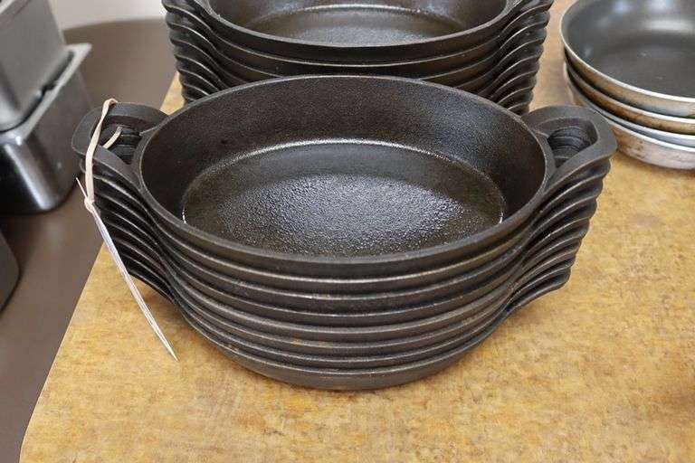 Times 25 - 9" Voldor cast skillets