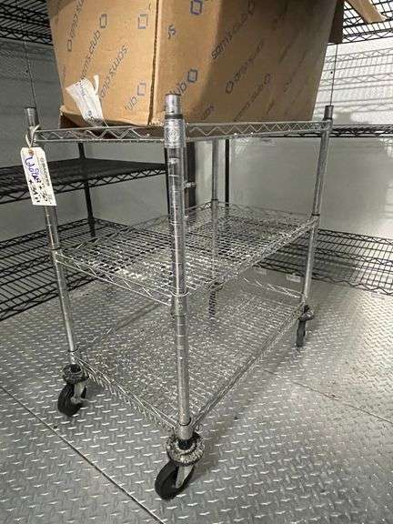 18" x 30" portable chrome bussing cart