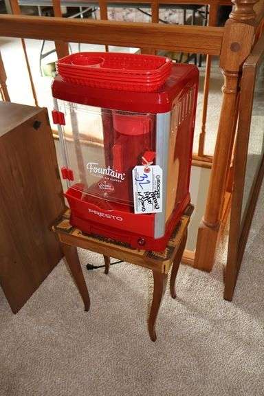 Orville Redenbacher popcorn machine with wood stand - Located upstairs