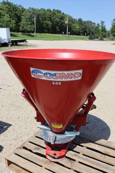 Cosmo model P fertilizer spreader, model S-500-UK, s/n 1001079115