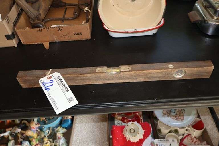 24" wood level - Located upstairs
