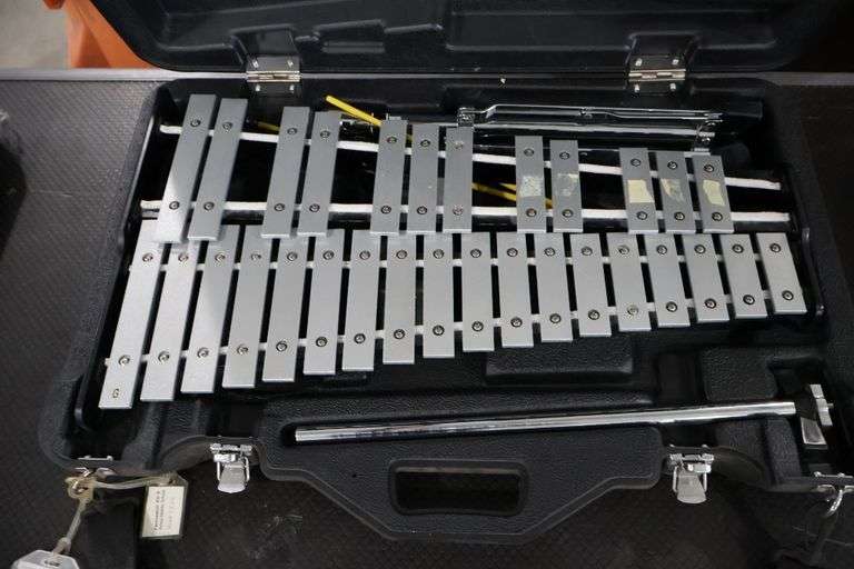 Pearl Xylophone with case - buyer to view to make sure complete