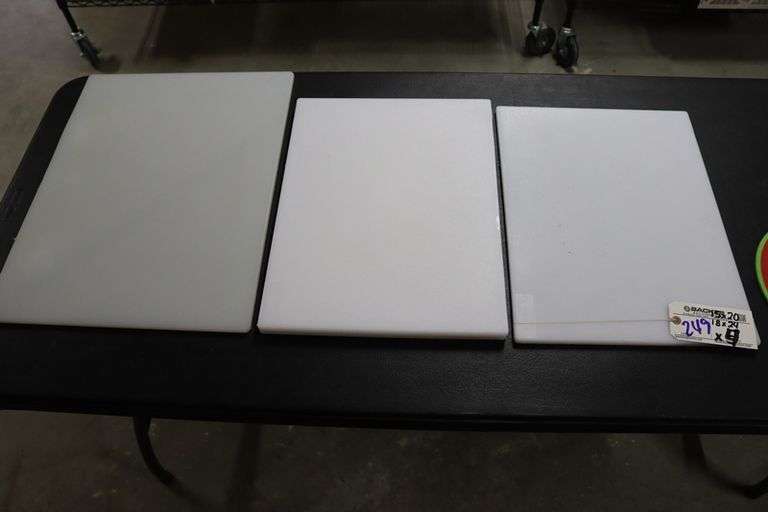 Times 4 - 3) 15" x 20" and 1) 18" x 24" poly cutting boards