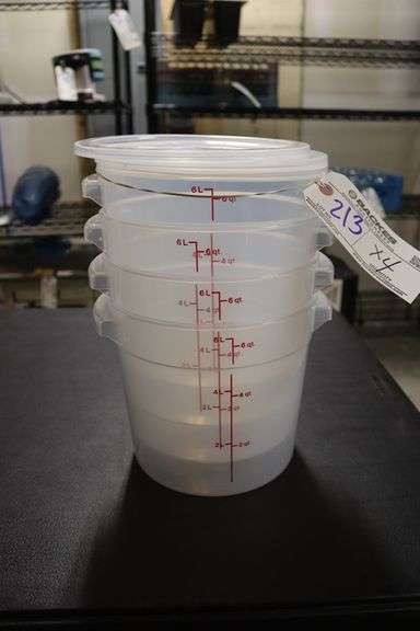 Times 4 - 6 qt food storage containers with 3 lids