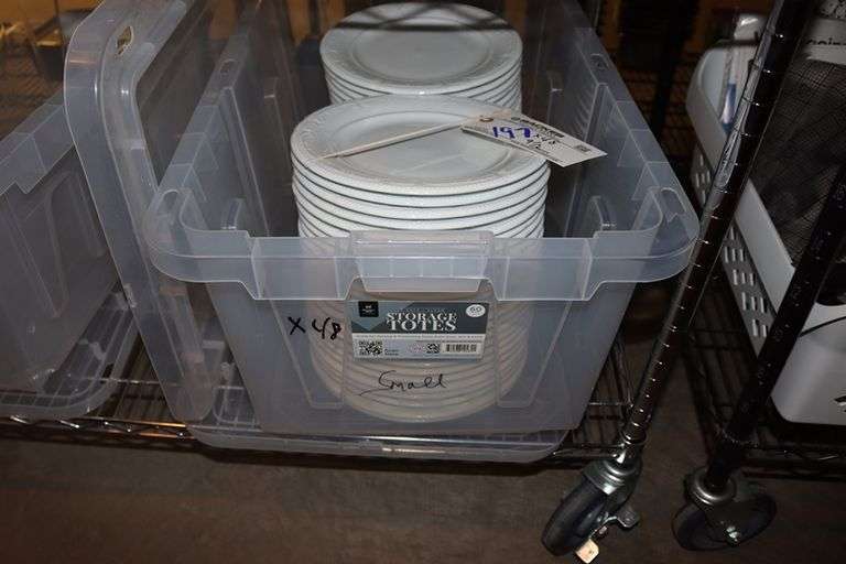 Times 48 - Delco  ornate catering/wedding - 9 1/2" plates