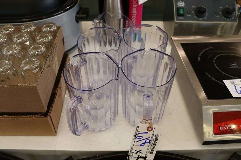 Times 4 - 60 oz Choice bounce pitchers