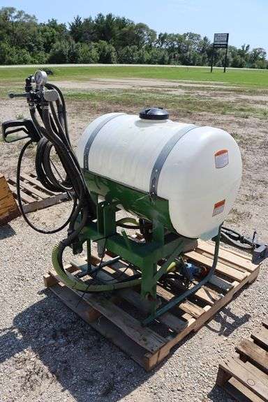 Sprayers Specialties 10' sprayer w/ 55-gallon poly tank, hand wand, 3 pt.
