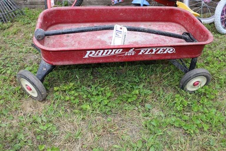 Radio Flyer metal pull behind wagon