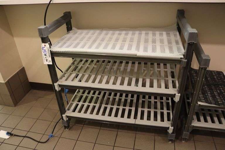 18" x 36" poly rack