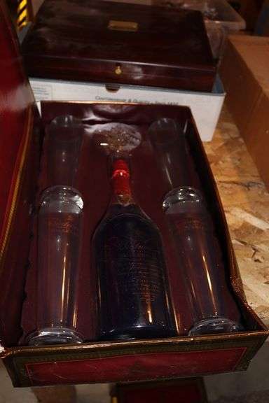 Budweiser millennium bottle & glass set - some damage to boxes