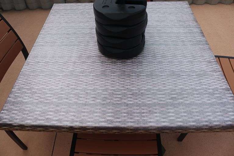 Patio set - 36" x 36" patio table with 4 chairs and umbrella and weights