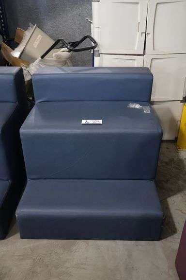 36" wide x 34" tall x 40" deep navy vinyl modular seating - rip in top