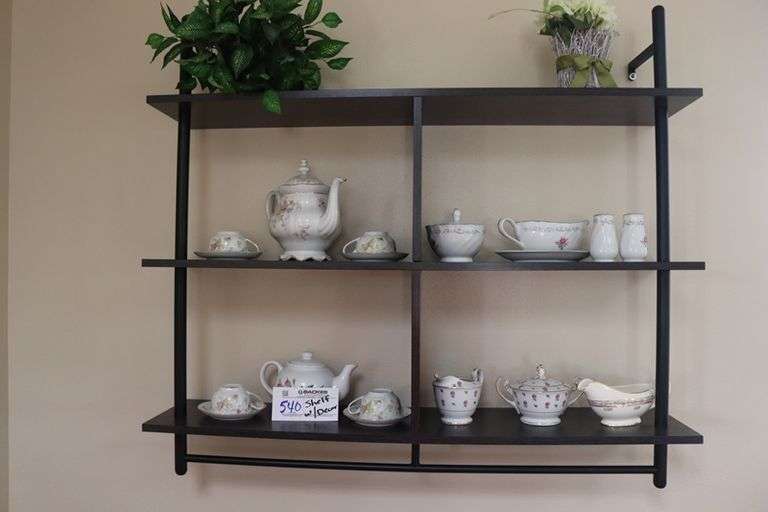 Shelf to go - with décor