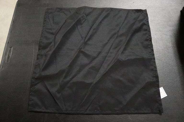 Crate to go - linens/gloves