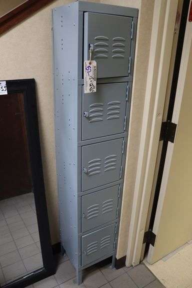 12" x 20" x 60" tall 5 door employee locker