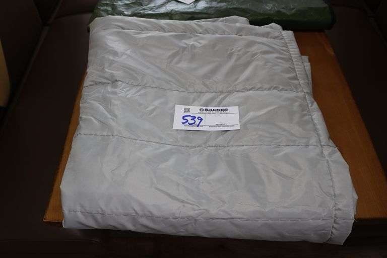 Heavy weighted insulated blanket