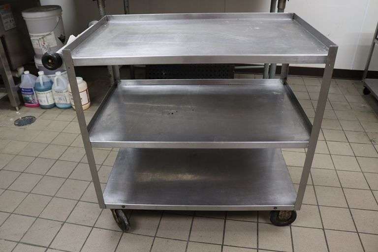 Bloomfield 22" x 38" stainless bussing cart