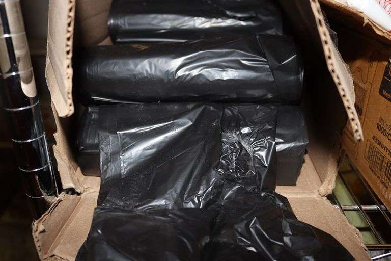 All to go - large offering of black 33 gallon trash can liners