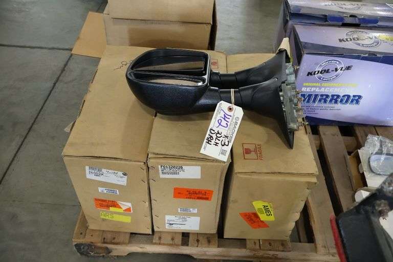 Times 3 - 2002-2007 Ford Super Duty door mirrors - (1) right & (2) left
