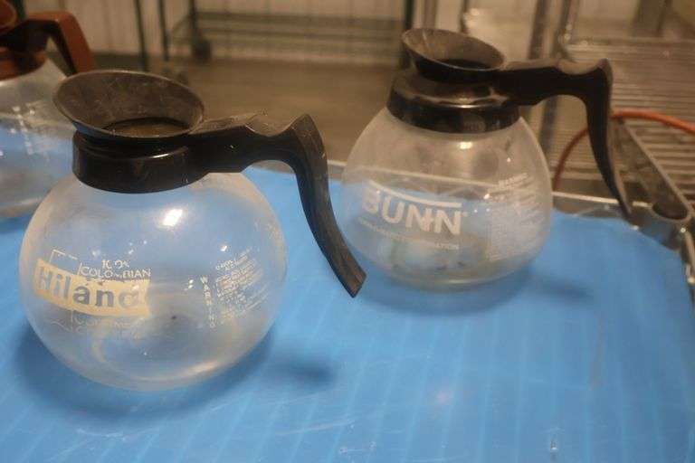 All to go - (4) Glass coffee pots