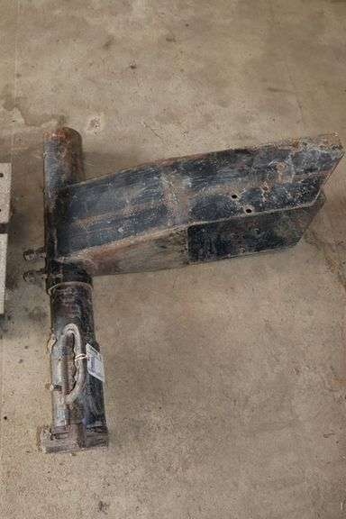 5th wheel hitch arm