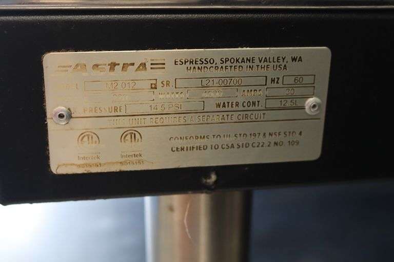 Astra 2 bar Super Automatic espresso machine and steamer - model M2-012 - single phase - nice unit