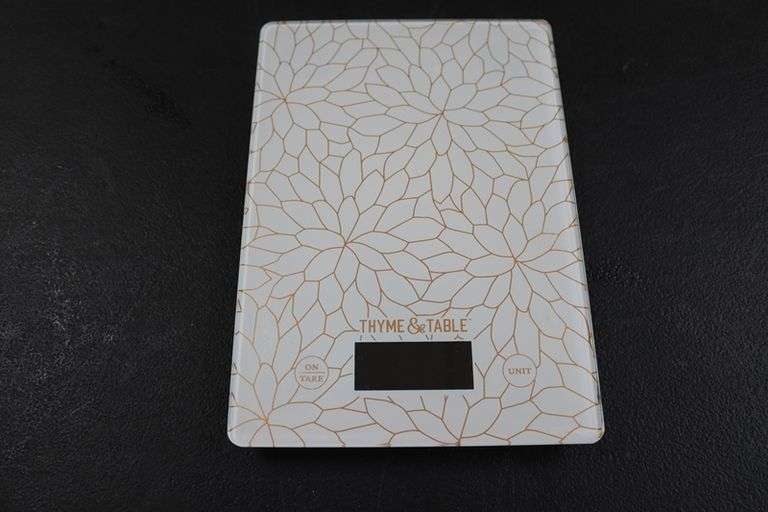 Thyme and Table digital scale