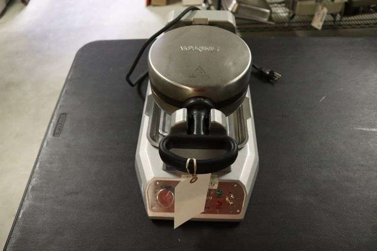 Waring Belgium waffle maker - WW180S