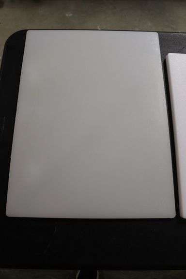 Times 4 - 3) 15" x 20" and 1) 18" x 24" poly cutting boards
