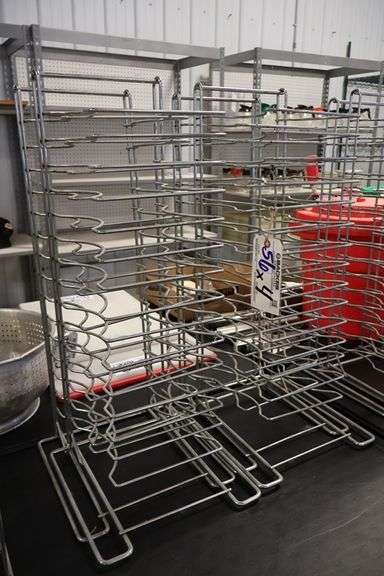 Times 4 - 28" Tall chrome coated pizza pan racks