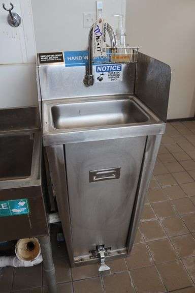 Stainless foot operated hand sink